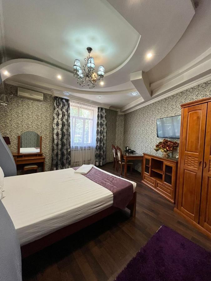 Akzhol Hotel Almaty Exterior photo